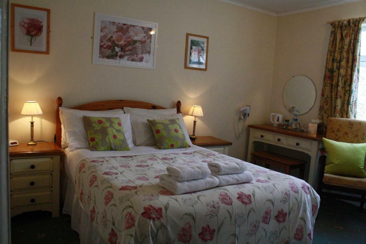 Sunnydale Guest House สแตรทฟอร์ด อะพอน เอวอน ภายนอก รูปภาพ